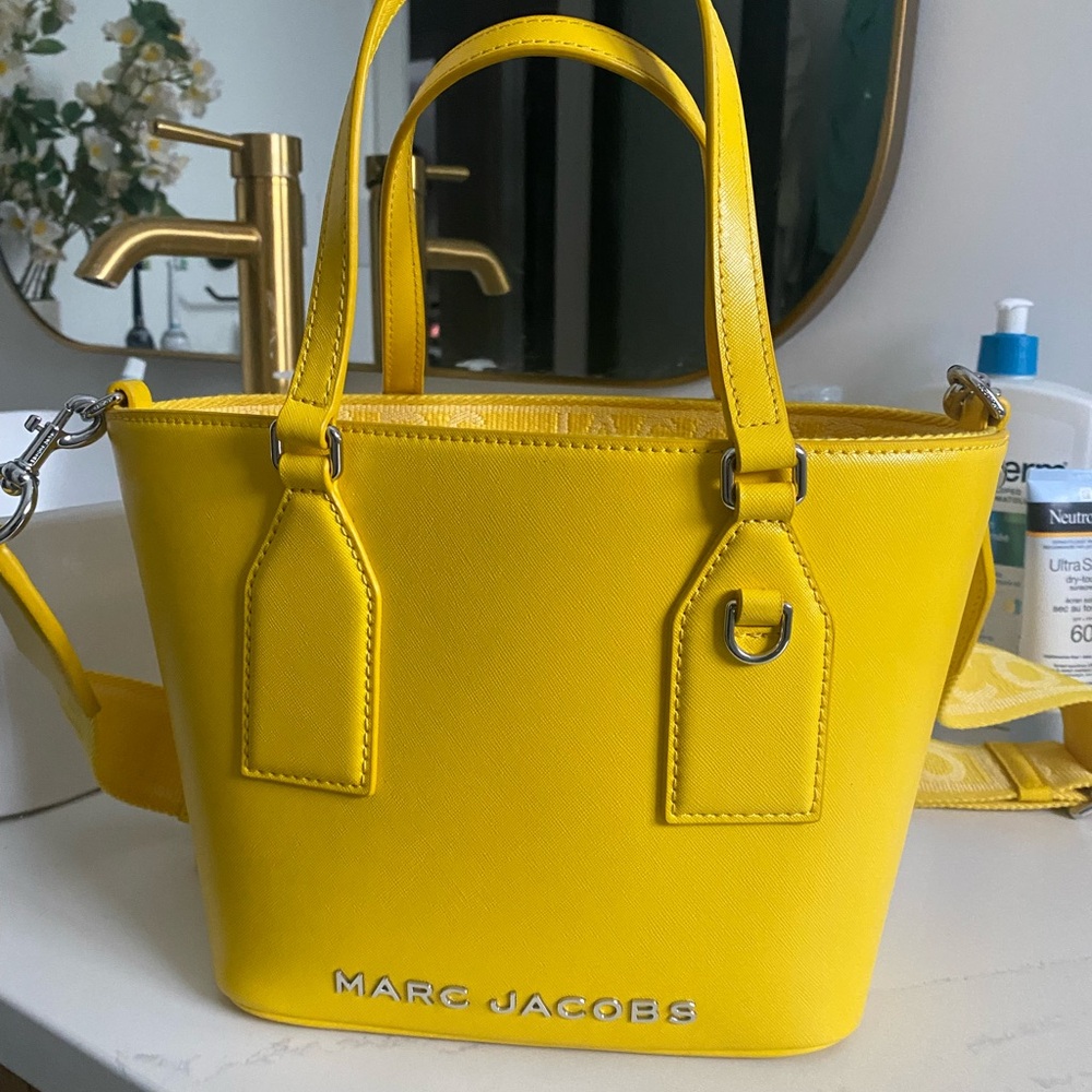 Marc Jacobs Bucket Bag
